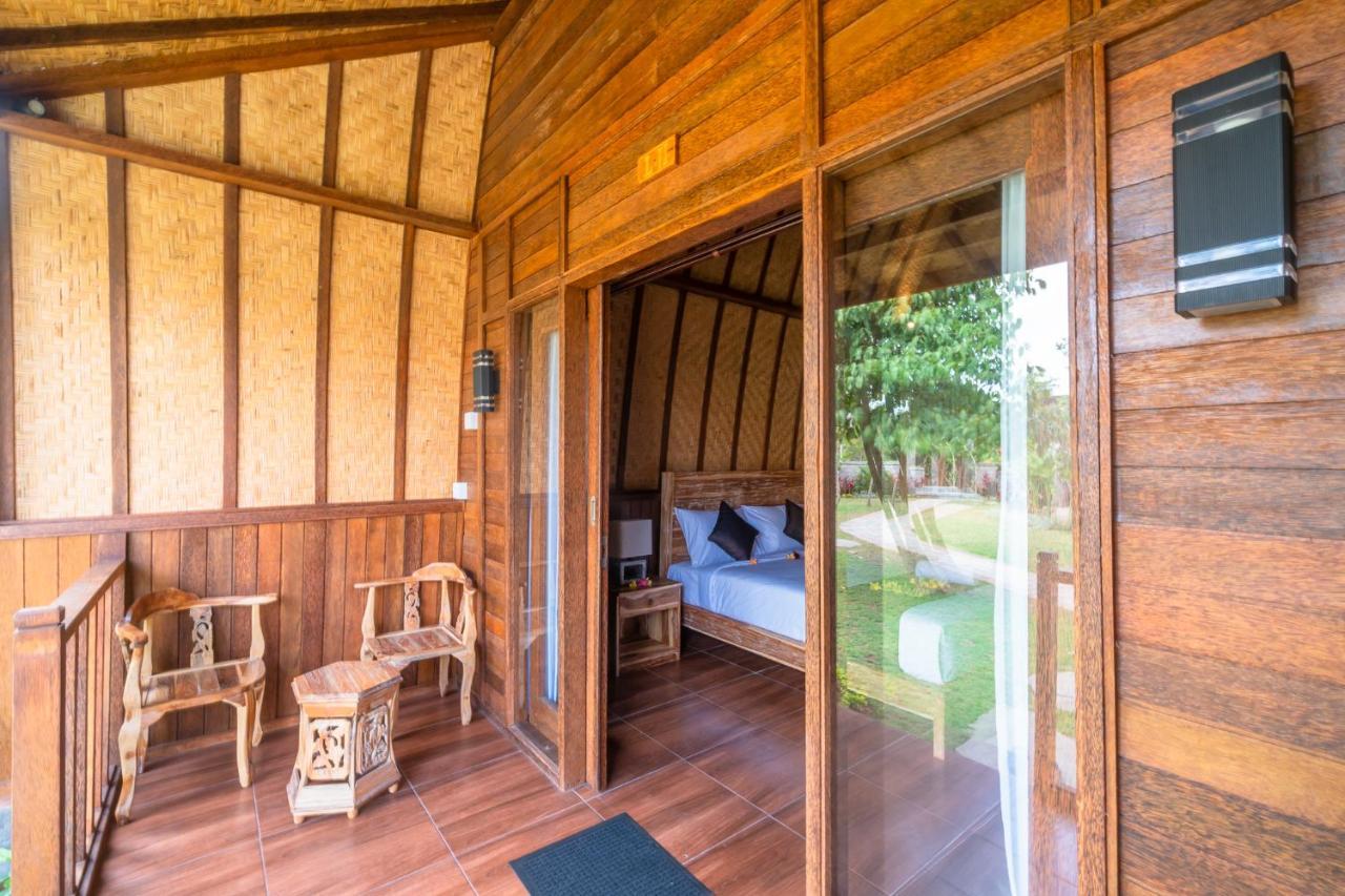Wooden Puri Guesthouse Uluwatu Exterior foto