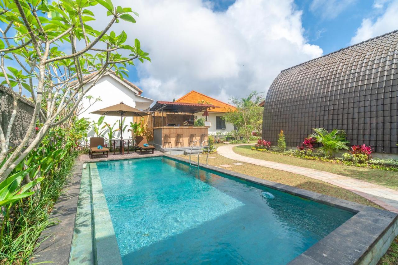 Wooden Puri Guesthouse Uluwatu Exterior foto